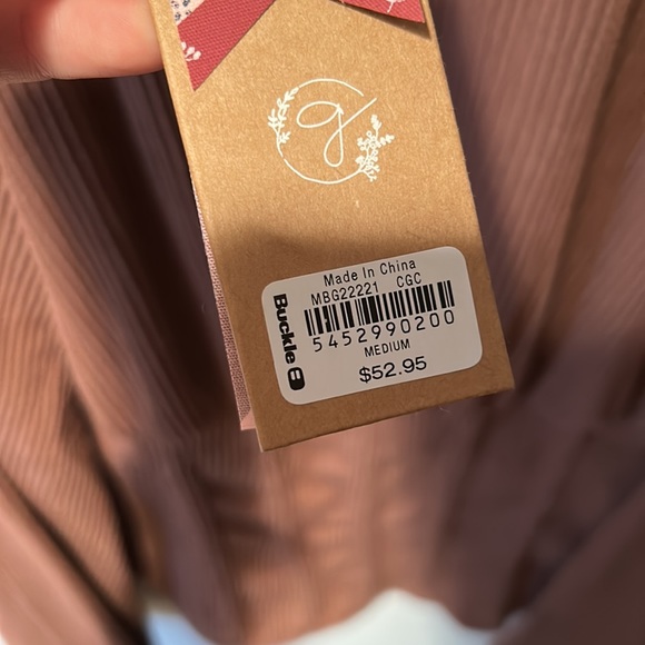 Gimmicks Top NWT - Picture 4 of 4